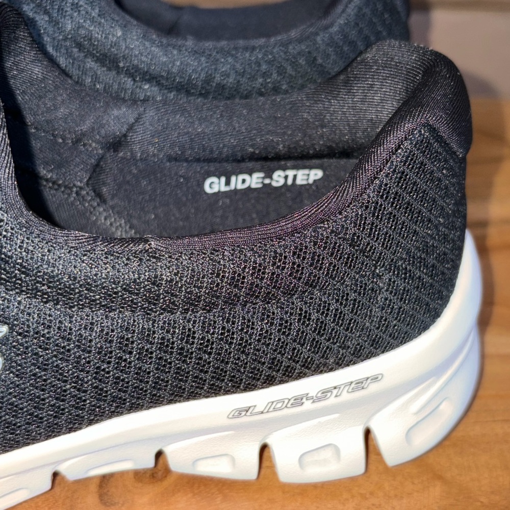 Skechers Glide-Step - Resilience - Picture 9 of 11